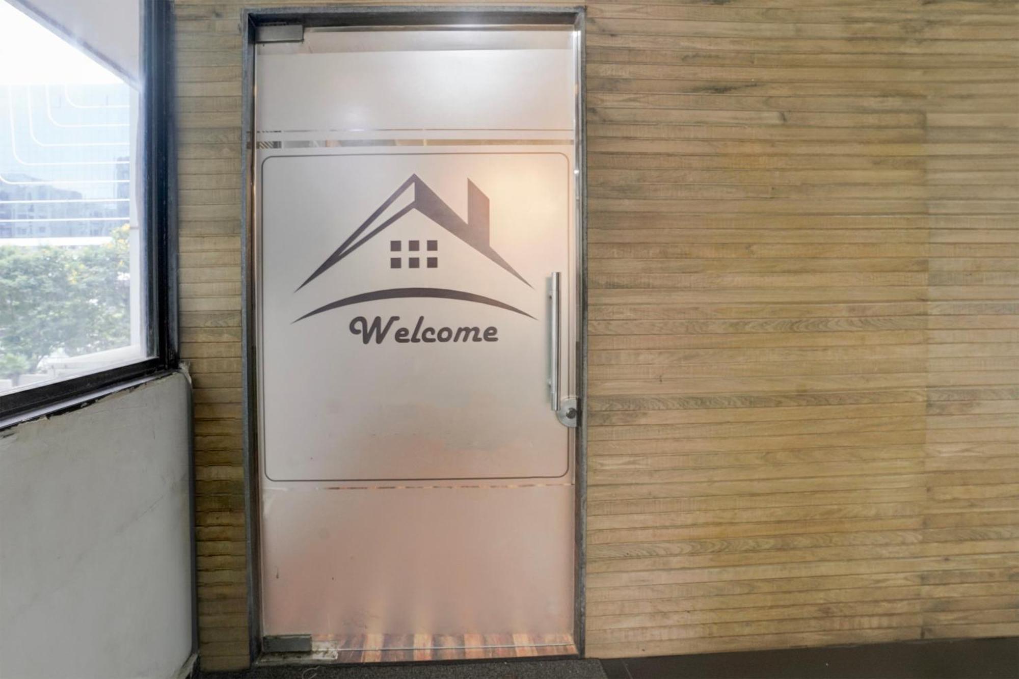 Super Hotel O Vip Road Formerly Hotel Lotus スーラト エクステリア 写真